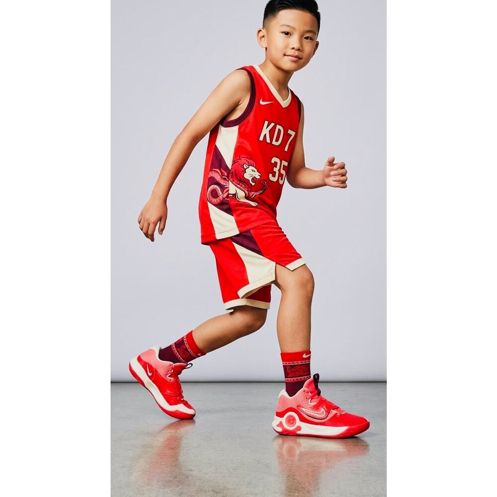 NWT❤️Nike Kevin Durant KD Trey 5 X Basketball kids sz5/men Shoes sz6.5